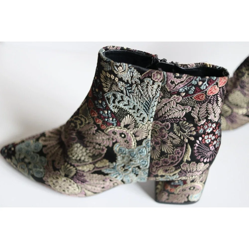 Alex Marie Jacquard Floral Black Multicolor Ankle Bootie Zip Pointed Toe Sz 7.5M